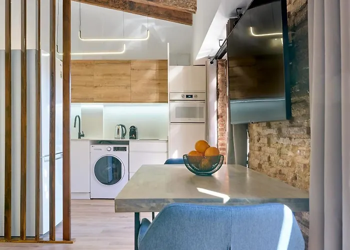 Ciutat Vella Modern Apartament *