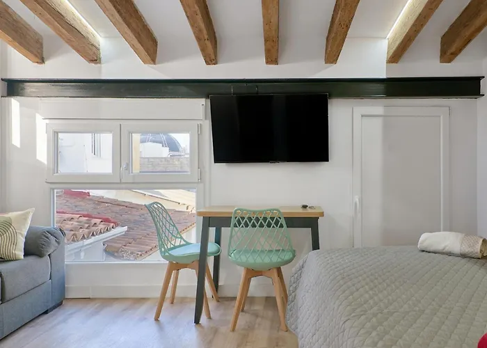 Apartament Ciutat Vella Modern *