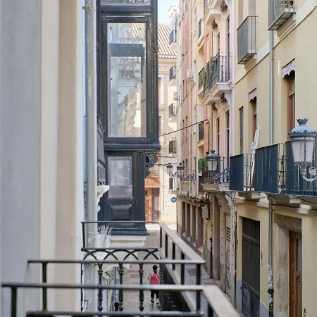Ciutat Vella Modern Апартаменты
